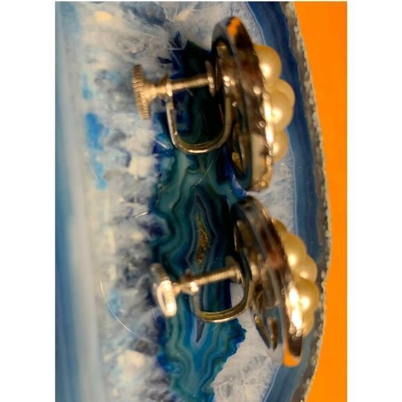 Circle of Beauty Pearls and Crystal earrings, Unmarked, Vintage - Picture 2 of 4